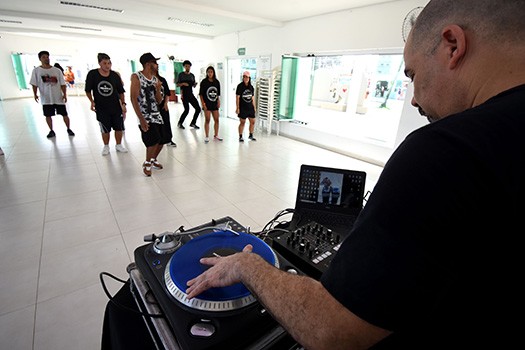 Jam de Verão traz aulas gratuitas de dança em Praia Grande