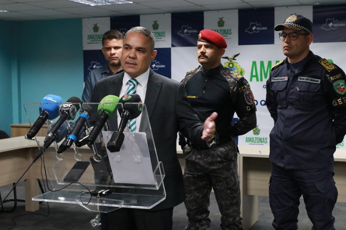 Secretário de Segurança diz que deputado praticou abuso de autoridade e humilhou policiais ao ser abordado em operação