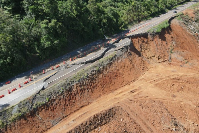 Obras em Pinhão: PR-170 terá detonação de rochas na tarde desta terça-feira