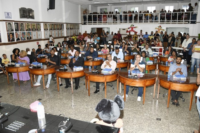 Novos conselheiros tutelares tomam posse em Nova Iguaçu