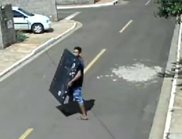 Polícia Civil prende criminoso responsável por roubos e furtos na capital