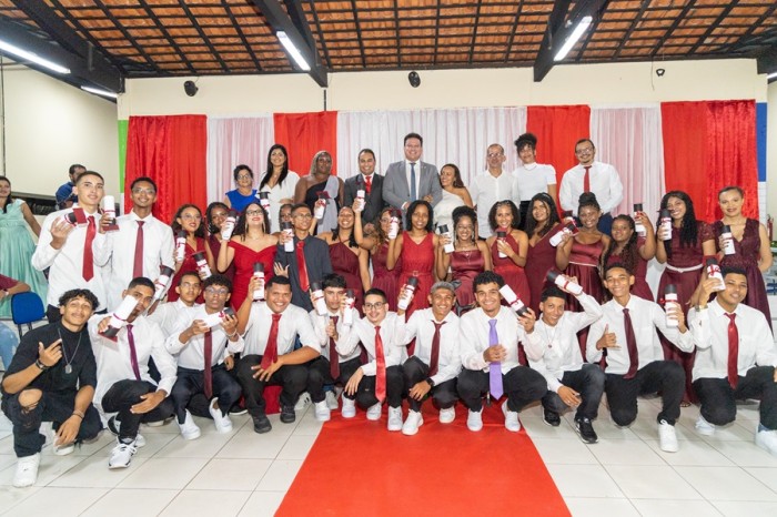 Governador em exercício celebra sucesso do Centro Educa Mais Dorilene Silva Castro e anuncia ampliação de escolas de tempo integral