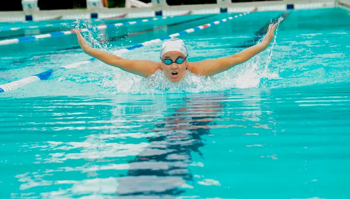 O Programa de Verão do Cepeusp oferece várias modalidades, entre elas a natação