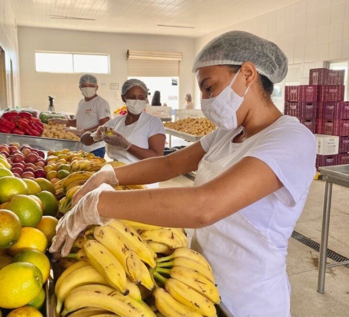 Banco de Alimentos da Nova Ceasa doa 237.570 quilos de frutas e verduras para famílias carentes do Piauí