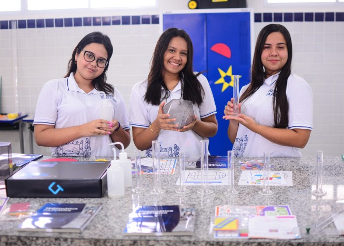 Estudantes novatos e veteranos têm até a próxima semana para efetivar matrículas e ingressar na Rede Estadual