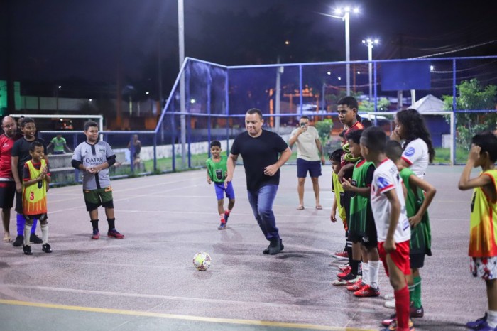 Quadra da Praça Nossa Senhora do Carmo, no Coroadinho, será coberta a pedido do vereador Nato Júnior
