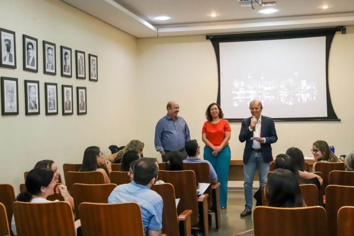 Novos profissionais reforçam equipe da Secretaria de Educação