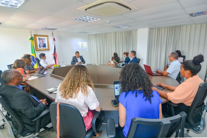 Seduc discute diretrizes para a Política de Educação Profissional e Tecnológica na rede estadual em 2024