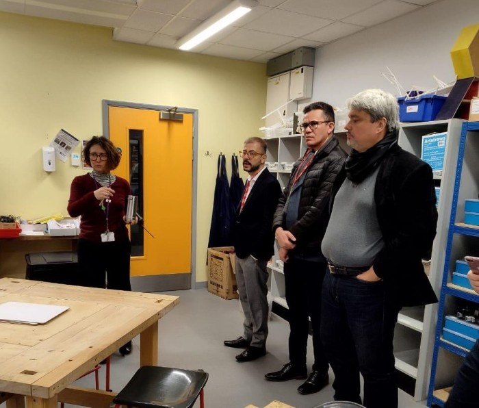 Secretário de Estado da Educação participa de evento global sobre educação e tecnologia e visita instituições britânicas