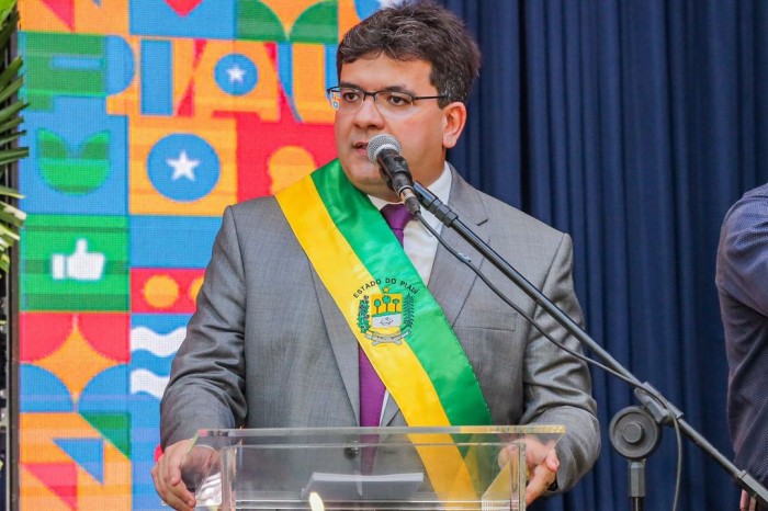 Em Oeiras, Rafael Fonteles homenageia personalidades nos 201 anos da independência do Piauí