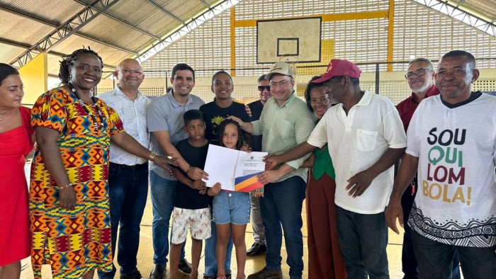 Interpi entrega título coletivo para 135 famílias de Colônia do Piauí 