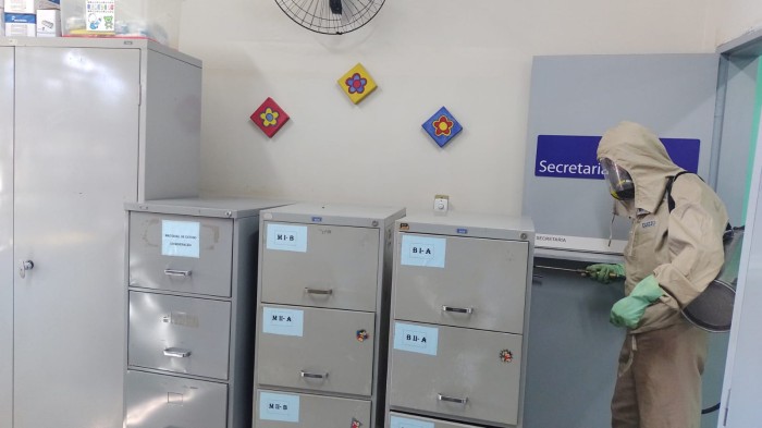 Escolas municipais de Rio Preto passam por processo de dedetização
