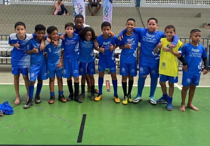 Núcleo de futsal do Campeões de Futuro na Sesport retoma aulas com novas vagas