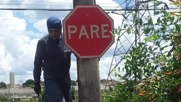 Trânsito recupera e instala placas nas diferentes regiões de Rio Preto