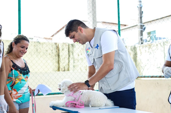 Governo promove quinta ação do Cuidar de Todos Saúde Animal no bairro do São Francisco