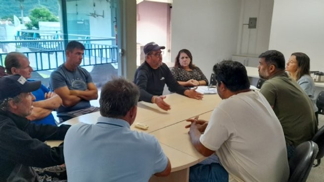 SEMAM recebe demandas de pescadores artesanais do Rancho Pararanga