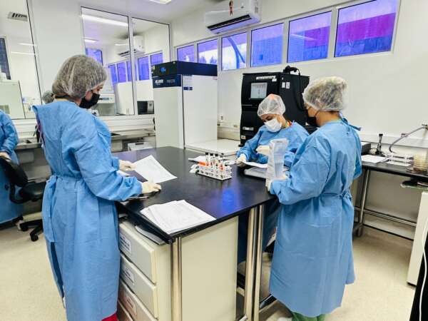 Lacen Ceará mantém certificado de acreditação com excelência por cumprir padrões de qualidade