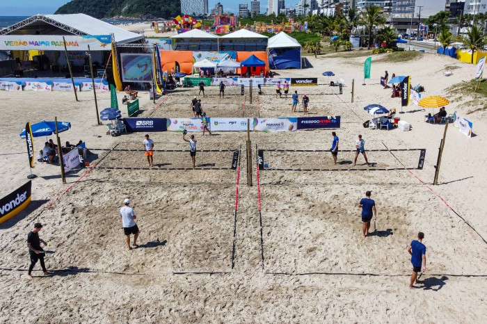 Verão Maior Paraná recebe etapa do Mundial de Beach Tennis disputada por 700 atletas