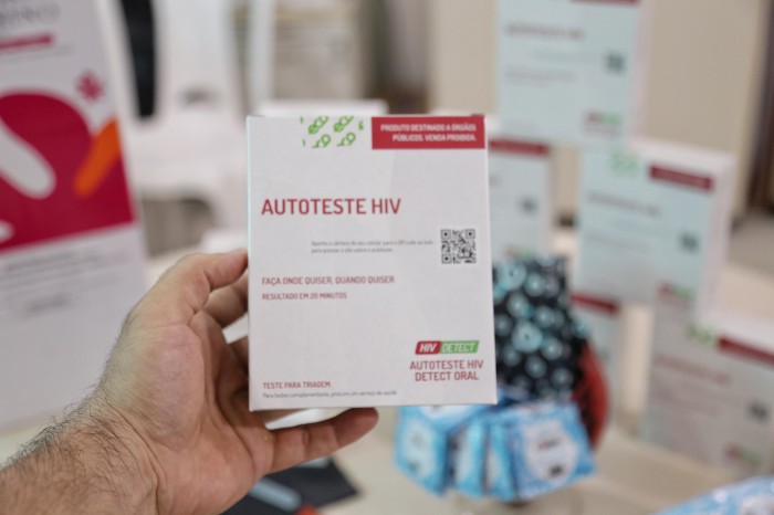 Governo distribui preservativos, géis e autotestes e reforça prevenção das ISTs no carnaval