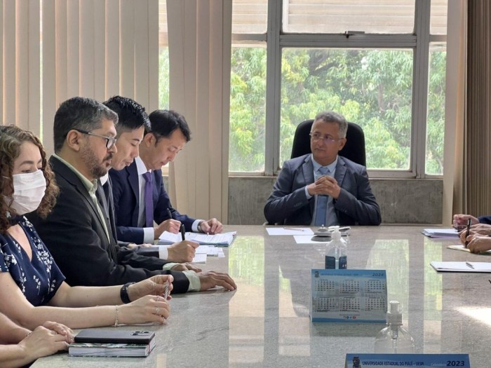 Administração Superior da Uespi recebe visita da embaixada japonesa no Brasil