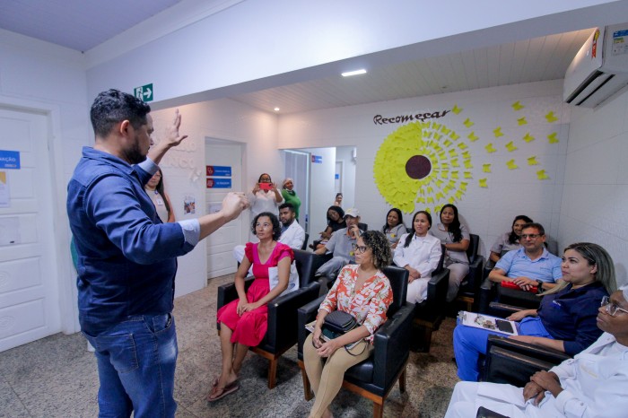 Governo promove atividade sobre saúde mental na Policlínica da Criança