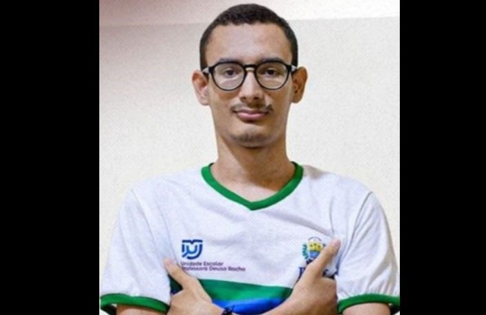 Aluno medalhista em olimpíadas de conhecimento é aprovado em Odontologia na UFPI