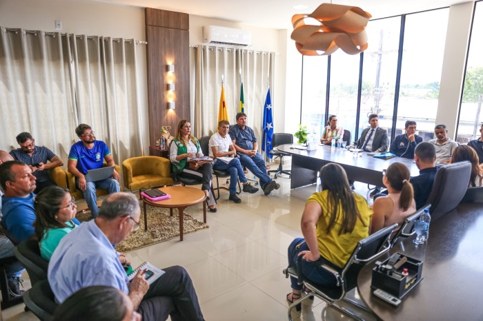 Governo do Estado, Prefeitura de Cruzeiro do Sul e parceiros discutem Plano de ação emergencial de assistência às pessoas em situação de rua