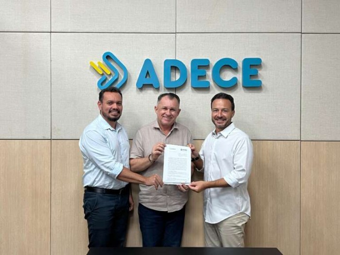 Adece e Prefeitura de Varjota assinam convênio para possibilitar a instalação de indústria de rações