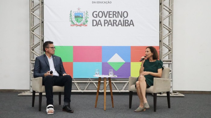 Secretária Executiva do MEC, Izolda Cela, se reúne com integrantes da SEE-PB para discutir avanços na educação da Paraíba