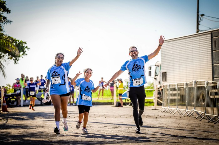 Corrida da Sanepar reúne 800 atletas em Pontal do Paraná e encerra calendário no Litoral