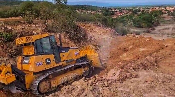 DER inicia construção de nova rodovia entre Domingos Mourão e a divisa com o Ceará