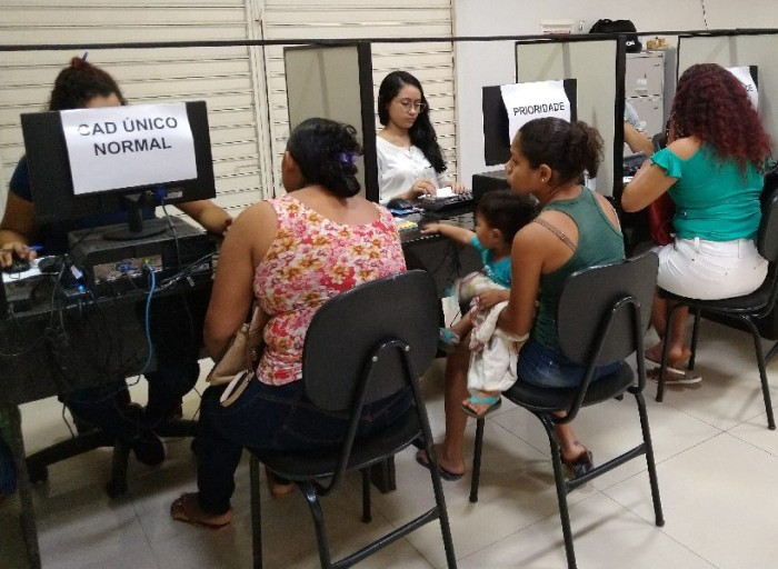Bolsa Família: Comitê reforça chamado aos beneficiários na Cidade Nova, para retirada do novo cartão