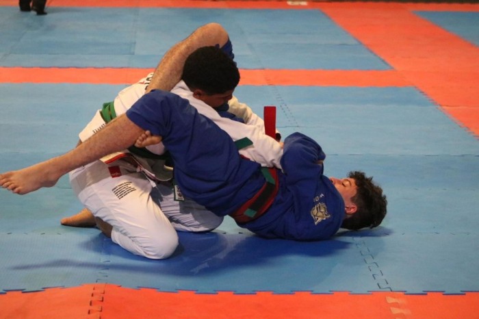 Competição internacional de jiu-jitsu define campeões em Guarapari
