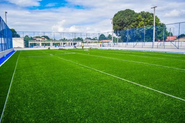 Presidente do Legislativo pede campo sintético para o Bairro São Francisco