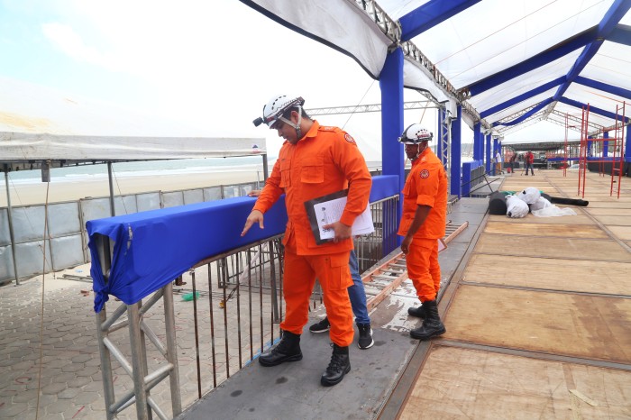 Corpo de Bombeiros vistoria montagem dos camarotes do Circuito Litorânea para o Carnaval do Maranhão 2024