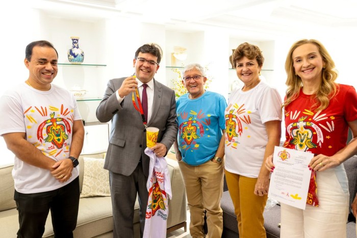 Governador recebe convite para Caminhada da Fraternidade 2024