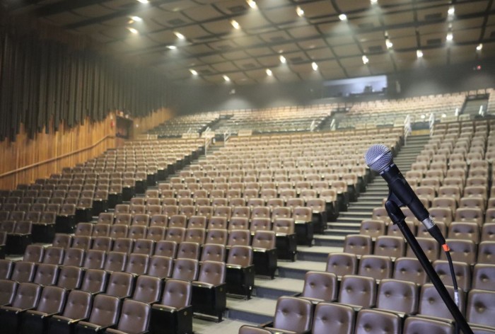 Fundação Catarinense de Cultura abre formulário para solicitação de uso do Teatro Ademir Rosa no segundo semestre de 2024