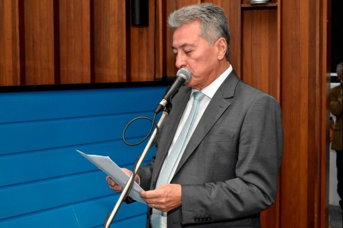 A moção de congratulação é uma homenagem concedida pelos deputados a pessoas ou instituições que se destacam positivamente no âmbito de Estado