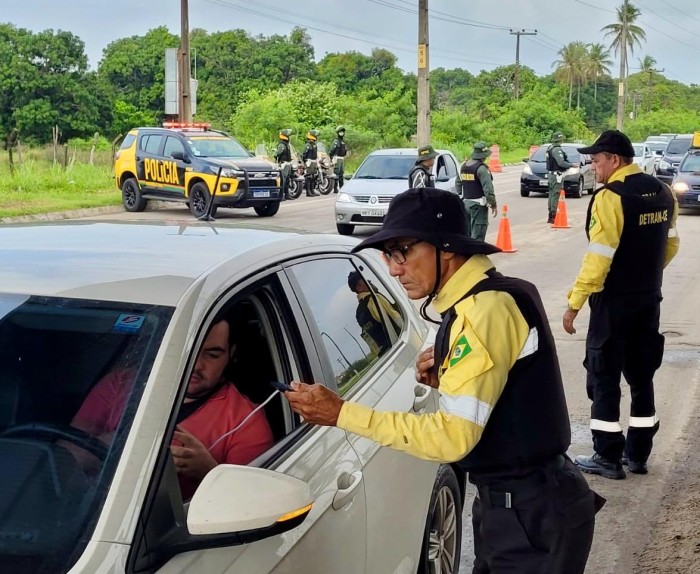 Detran-CE inicia, nesta sexta-feira (9), Operação Carnaval, com foco em ações educativas e fiscalização da Lei Seca