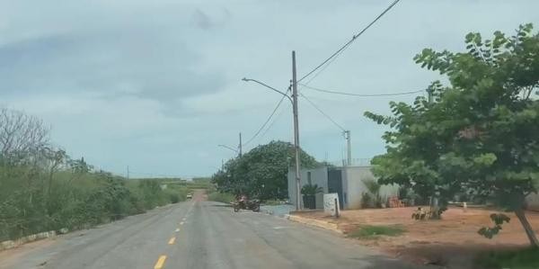 Vereadora pede alteração de rota para evitar que caminhões coletores de lixo trafeguem pelo Reserva Jardim