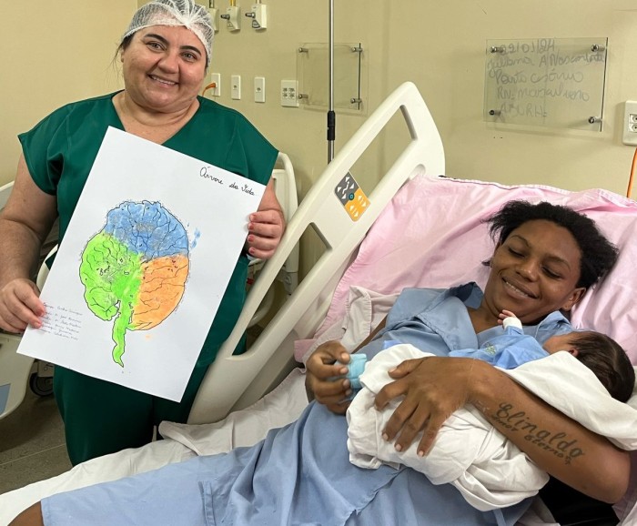 Hospital Regional de Pombal lança projeto Árvore da Vida que utiliza a placenta como carimbo