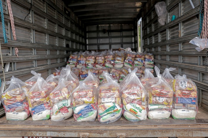 Foliões poderão contribuir em ação solidária levando 1kg de alimento ao show de Neguinho da Beija-Flor