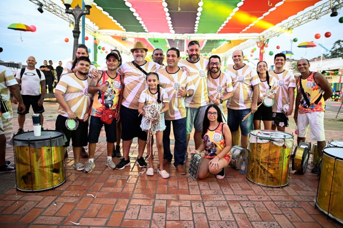 Com a presença do governador Gladson Cameli, Bloco Sem limite abre apresentações do Carnaval da família
