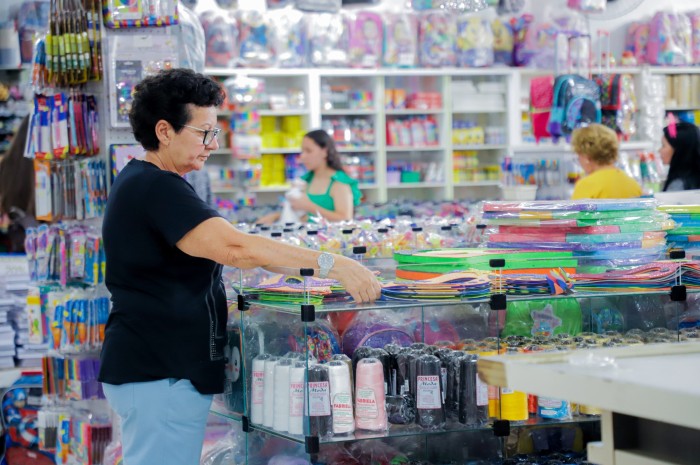 Acre tem a segunda maior alta do país no setor de serviços e fechou 2023 com acumulado de 7,6% 