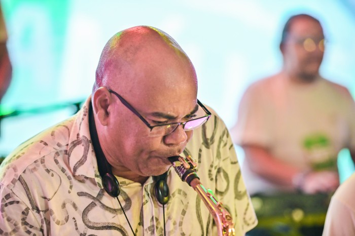 Carnaval da Família retoma marchinhas e frevos tradicionais com Orquestra Som dos Clarins