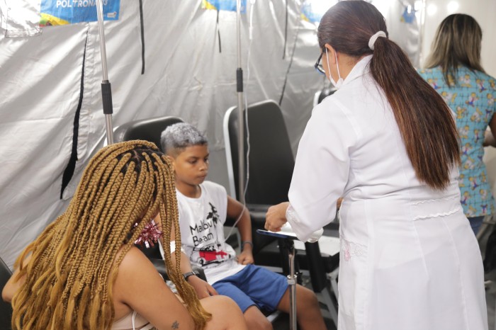 Hospital de Campanha garante atendimento em saúde a foliões no Circuito Beira-Mar