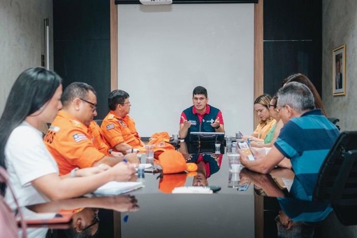 SES firma parceria com a Seduc e o Corpo de Bombeiros Militar para ações de prevenção à dengue e outras arboviroses