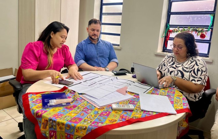 Técnicos das Secretarias das Mulheres e da Administração alinham projeto de lavanderias comunitárias