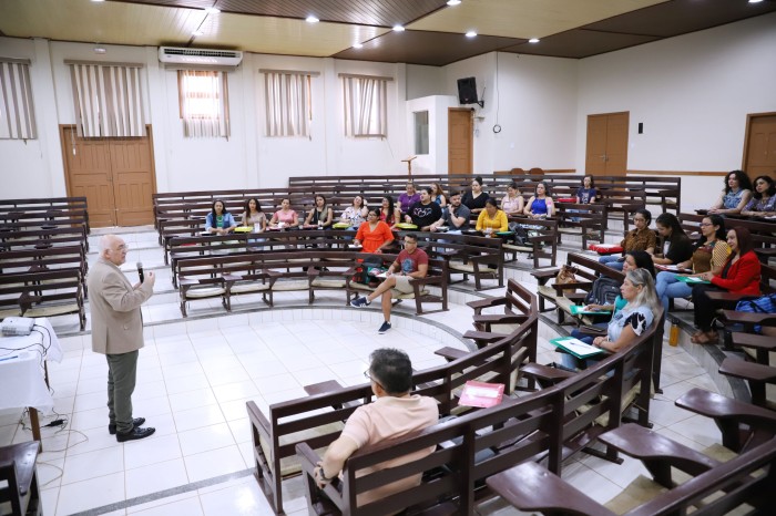 Educação do Acre promove curso de atualização para professores de Espanhol