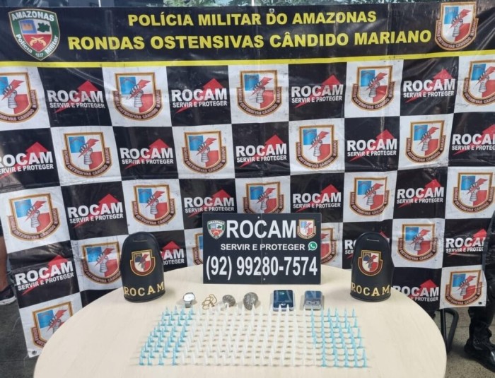 PMAM prende três homens e apreende cerca de 300 porções de drogas